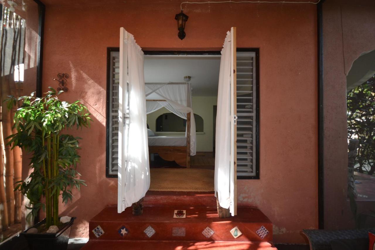 Katamah Beachfront Guesthouse Treasure Beach Extérieur photo