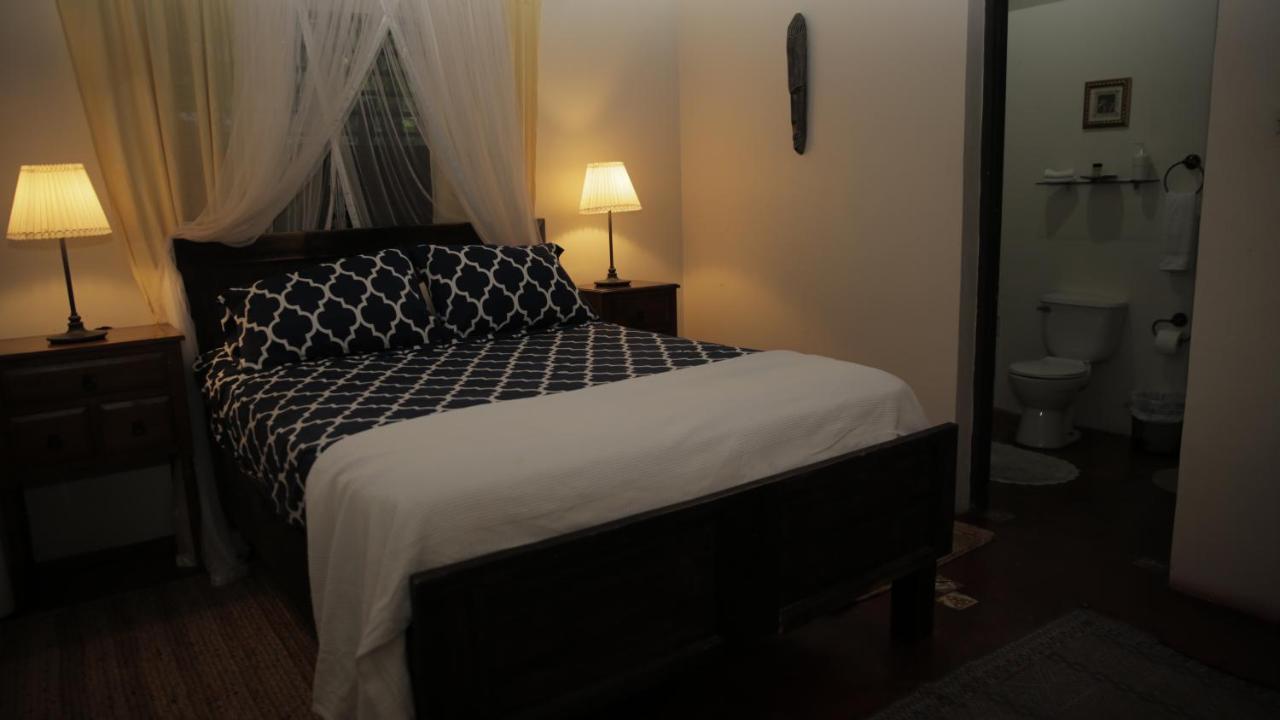 Katamah Beachfront Guesthouse Treasure Beach Chambre photo